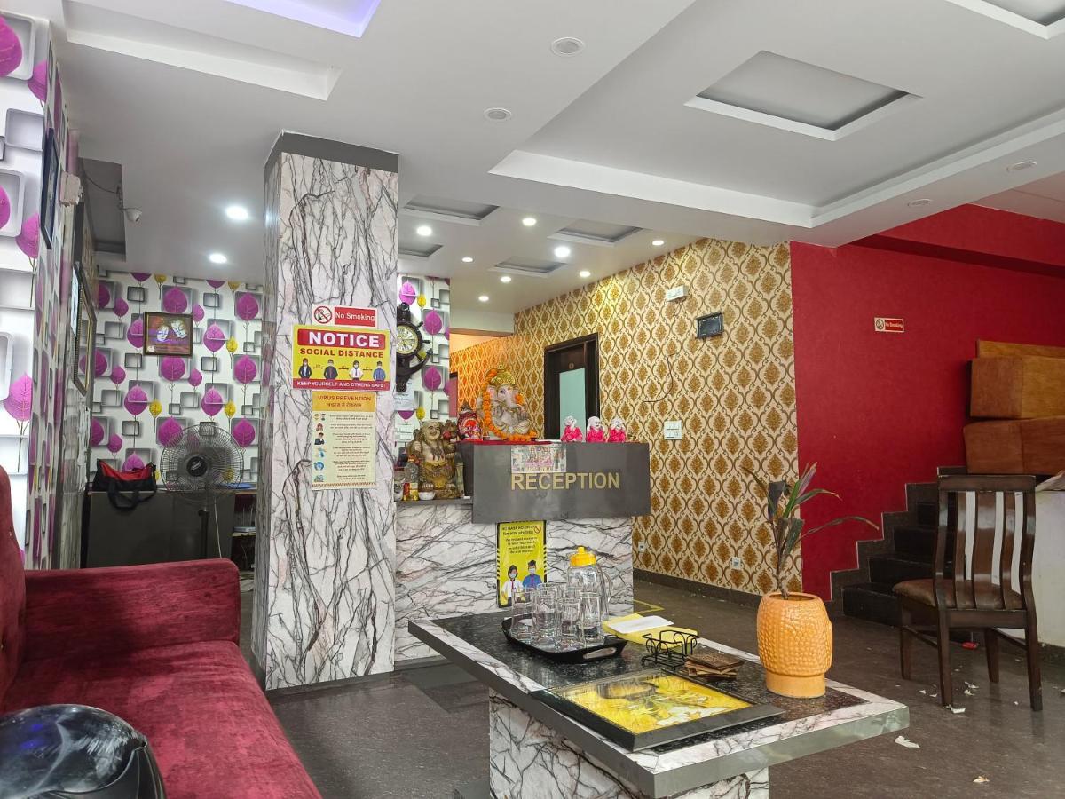 Hotel Star Inn Suite - Delhi Airport 뉴델리 외부 사진