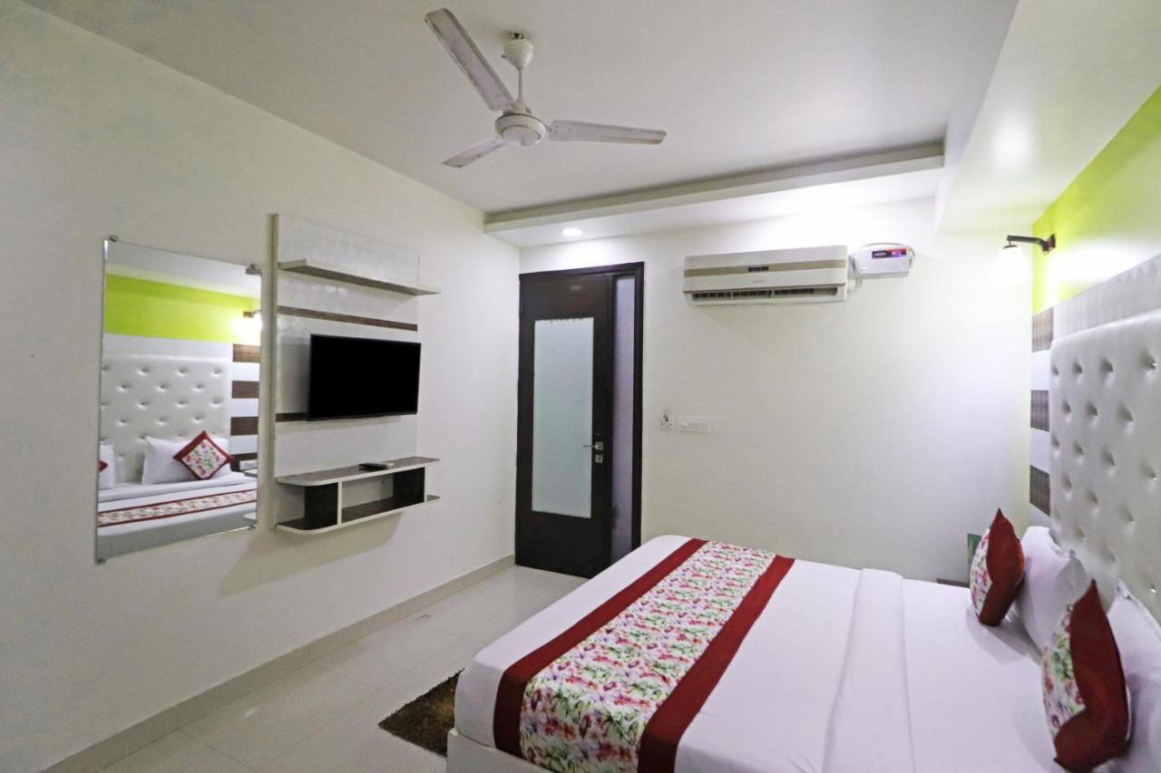 Hotel Star Inn Suite - Delhi Airport 뉴델리 외부 사진