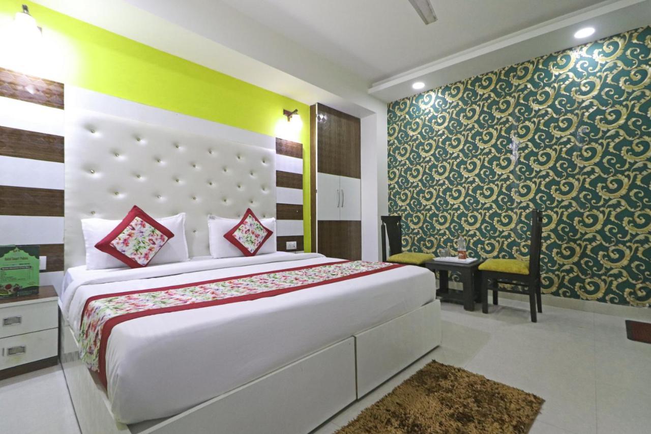 Hotel Star Inn Suite - Delhi Airport 뉴델리 외부 사진
