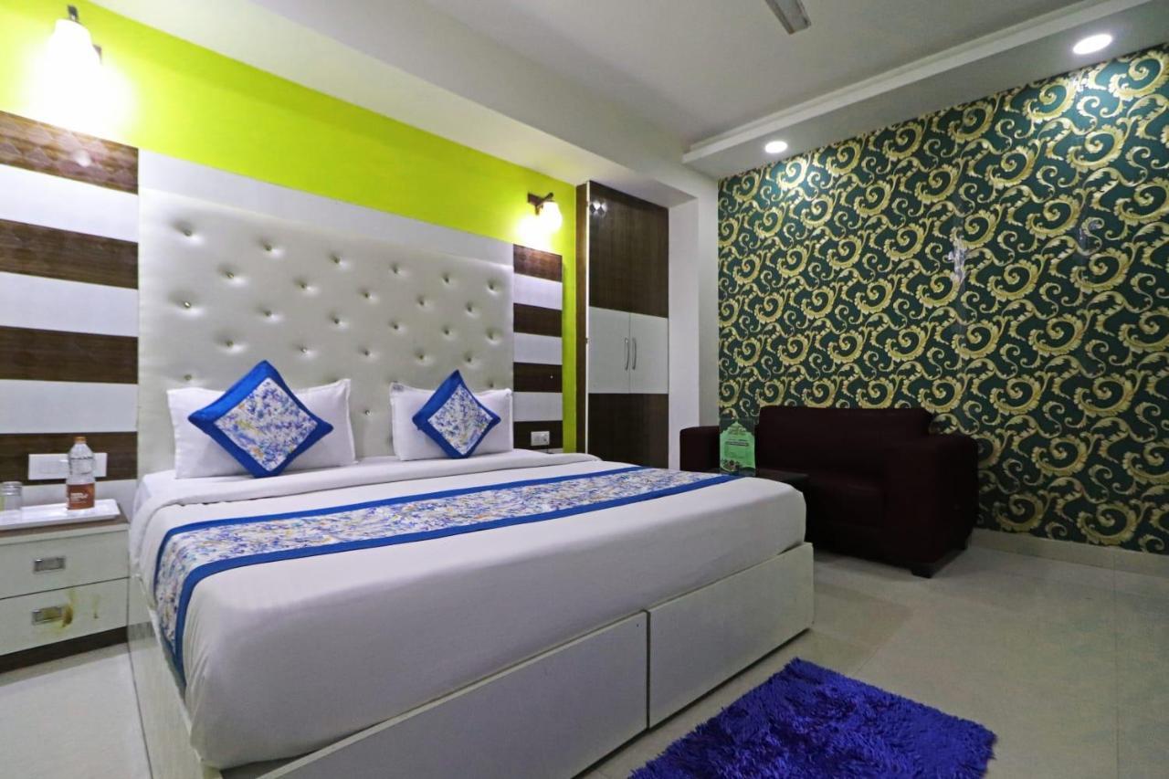 Hotel Star Inn Suite - Delhi Airport 뉴델리 외부 사진